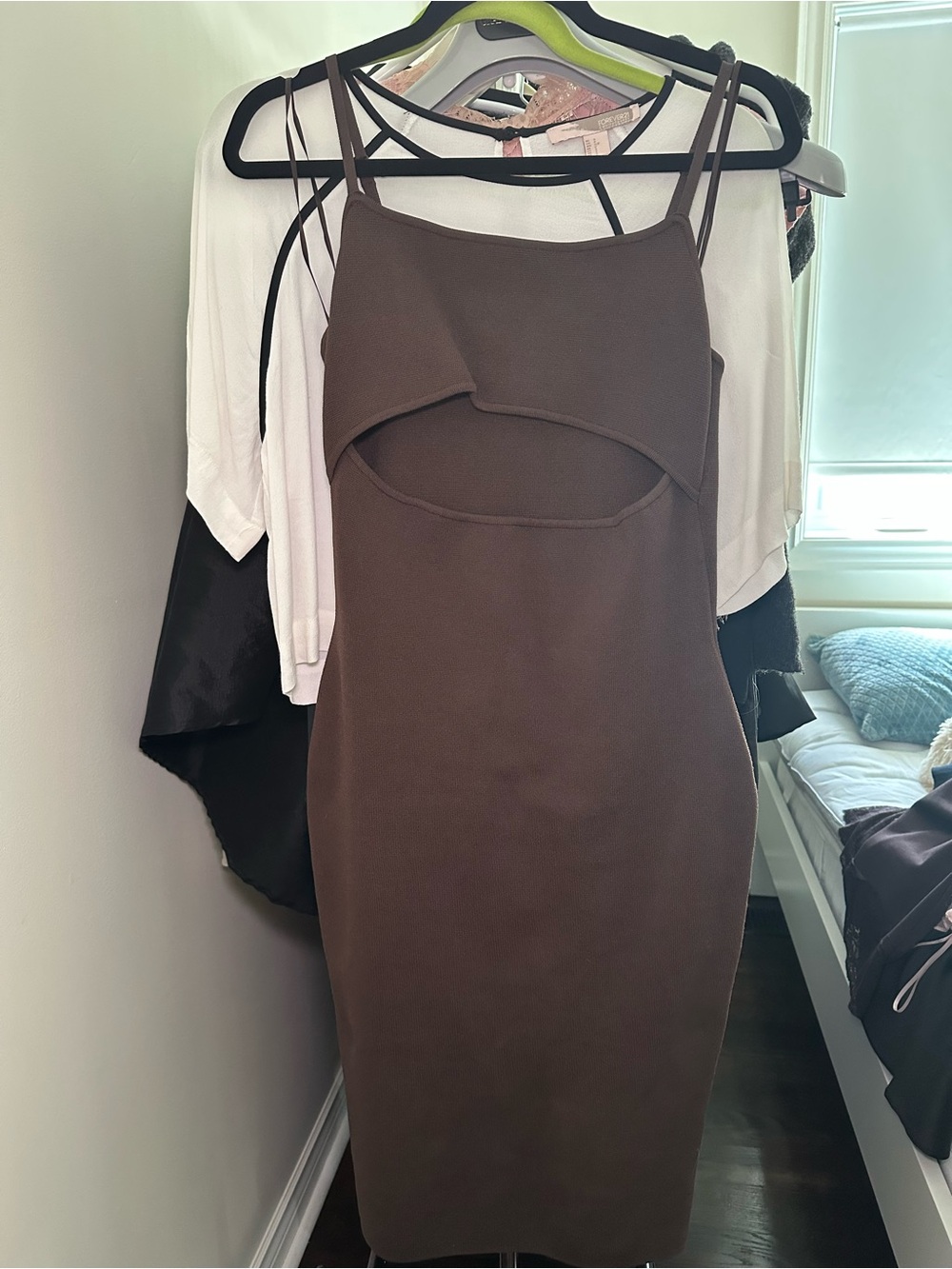 Aritzia Babaton Fissure Sculpt Knit Cutout Dress - Picture 3 of 5